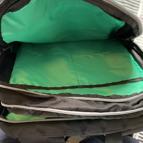 Computer back pack or school back pack - Picture 4 of 4